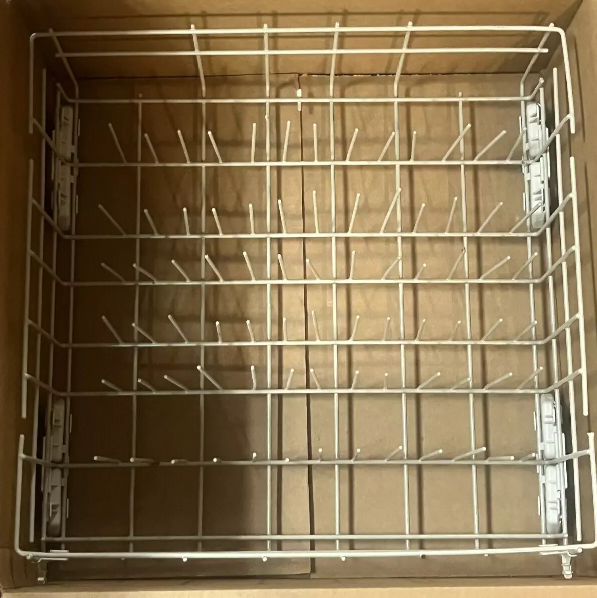 Whirlpool dishwasher best sale bottom rack