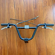 Mongoose BMX Freestyle Black Bicycle Handlebar Grips Stem Brake Levers Reflector