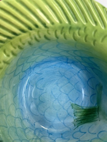 Mesa International Fish Pottery Bowls - Picture 3 of 12