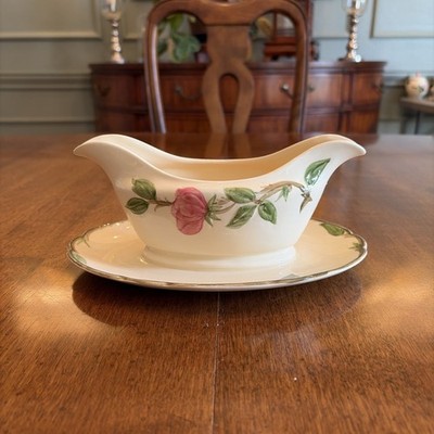 Franciscan Desert Rose Gravy Bowl With Attached Plate - Excellent condition ￼