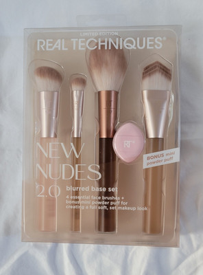 Real Techniques New Nudes 2.0 Blurred Base Set Brushes Bonus Powder Puff