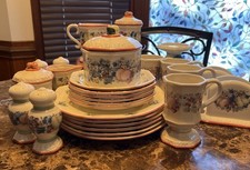 Avon Sweet Country Harvest 28 Piece Dinnerware Set Fruit Floral
