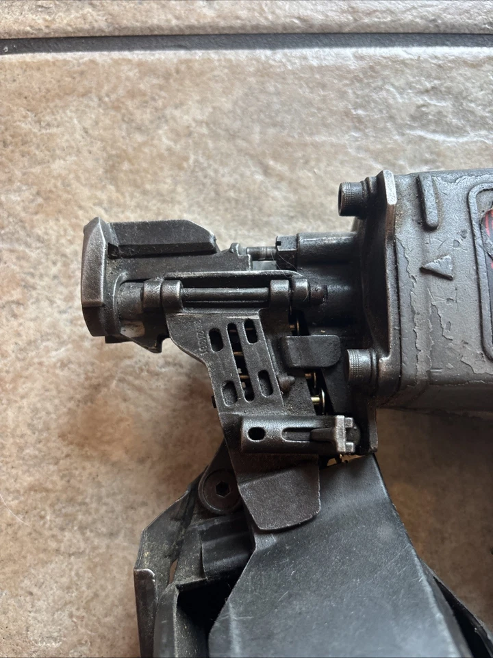 Senco SCN200R/50R Coil Roofing Nailer - Image 3 of 4