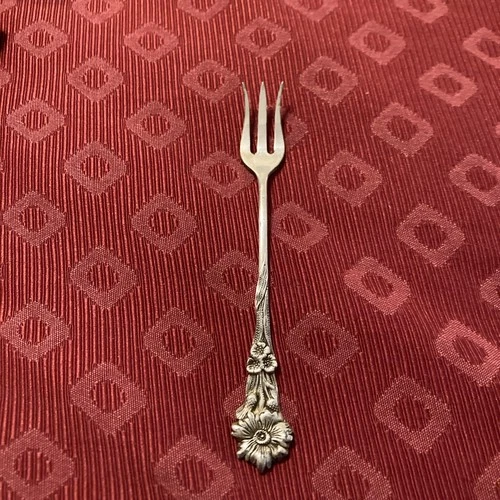 Harlequin by Reed and Barton Sterling Silver?Cocktail Fork w/ Hollyhock 5 1/2"