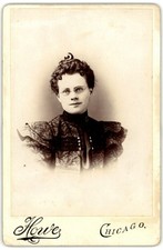 Cabinet Card Circa 1890s Howe Gorgeous Lady With Glasses Chicago