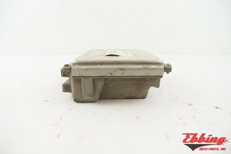 Engine ECM Assembly 4.3L ID: 12586243 YFXJ Fits 2004 Chevy Silverado 1500 699463 Foto 3 de 4