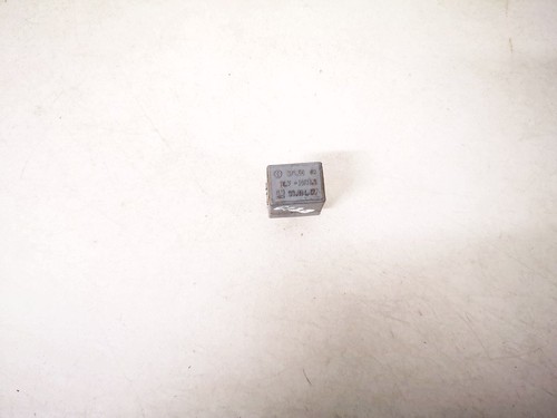 90414477 Relais, Arbeitsstrom  Opel Corsa DE1308191-50