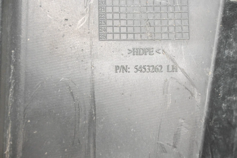 18 brotes de guardabarros trasero derecho e izquierdo Polaris Ace 900 XC Foto 4 de 4