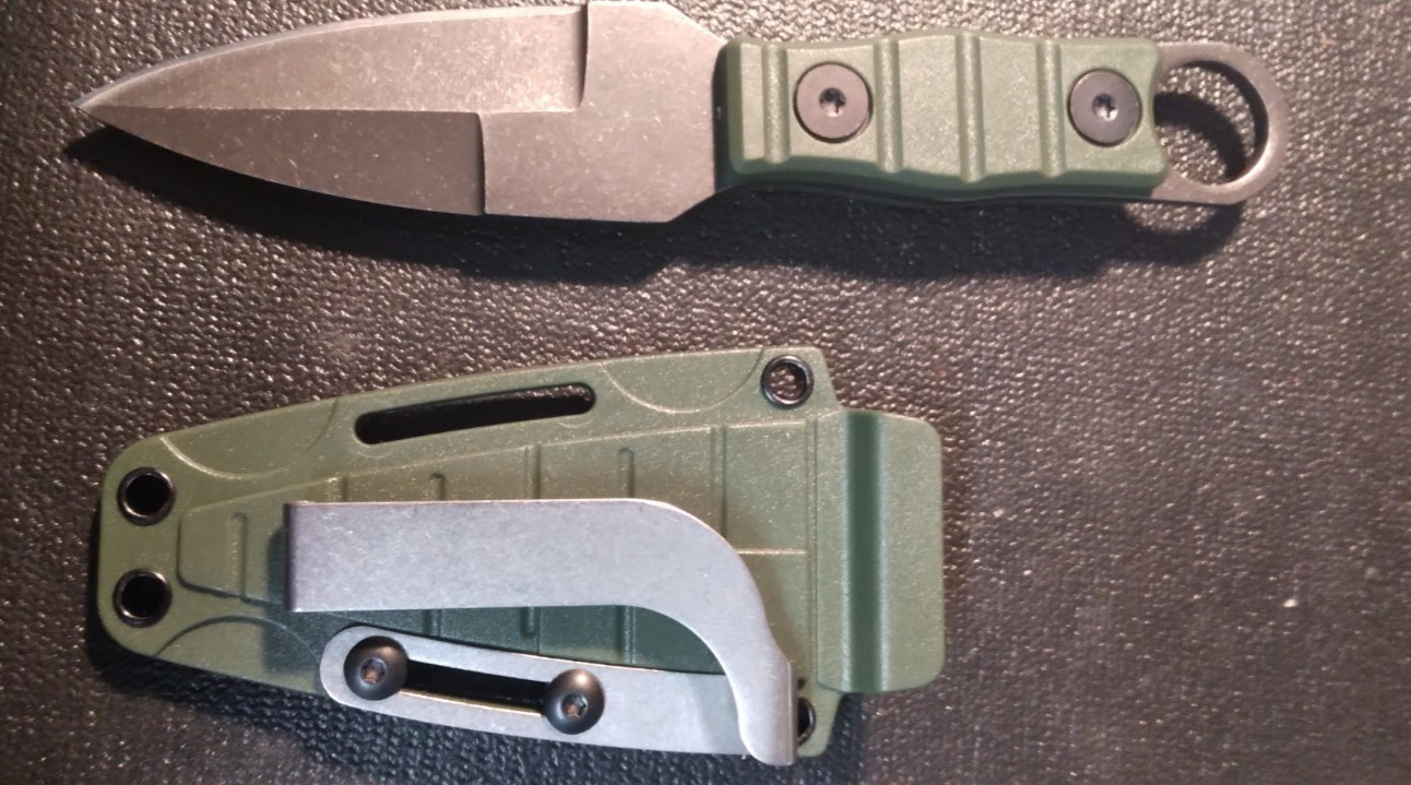 HEAVY DUTY OUTDOOR KNIFE WITH SHEATH AND BELT CLIP