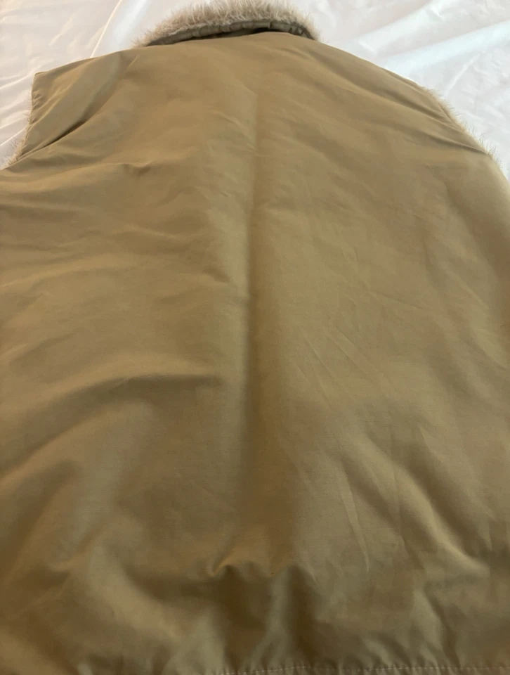 Colete Vintage Weathercaster Masculino Cáqui Sem Mangas Forrado de Pele - Grande - Imagem 3 de 4