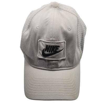 Nike Hat Cap Snap Back Mens XL White Rise Trucker Mesh Swoosh Logo