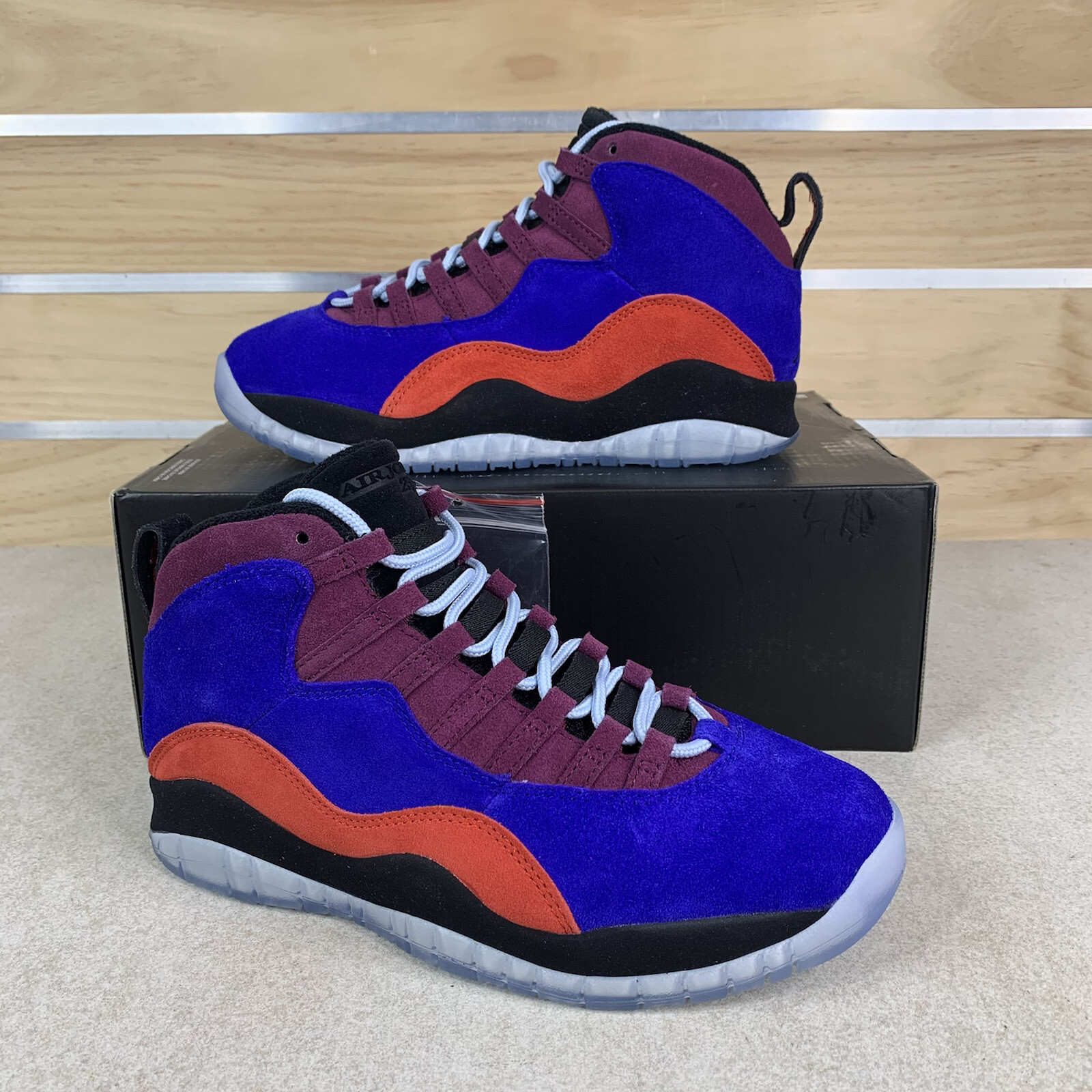 court lux jordan 10