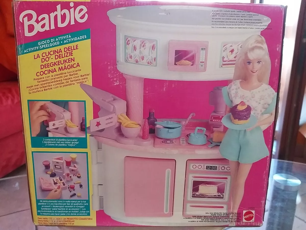 Barbie the Kitchen of the Do' - Delights 10949 Mattel Activity Game Vintage  1993