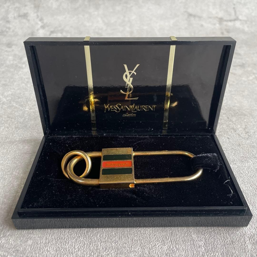 Auth Yves Saint Laurent Padlock Keychain Bag Charm Gold Men's