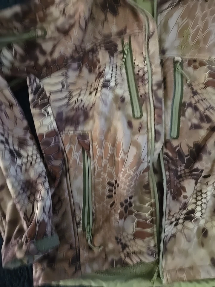 Kryptek Camo Jacket Mens size L KRAIH primaloft  - Image 3 of 4