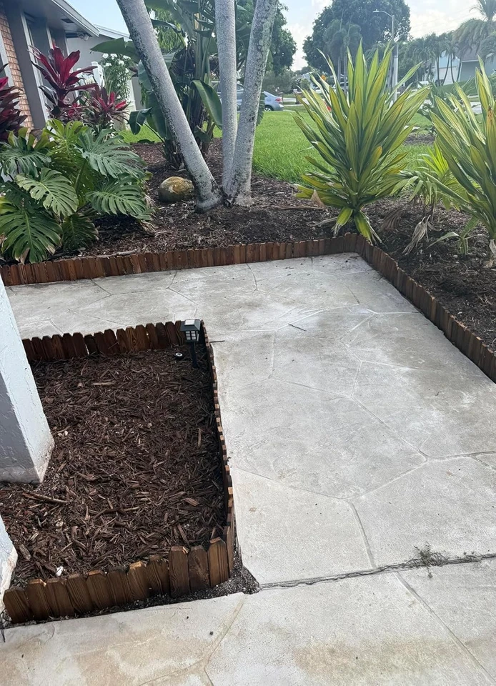 Bordes de jardín de madera, valla de madera decorativa pequeños paneles de piquete (5,9" H X 47" L, Foto 3 de 4