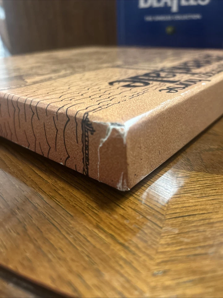 NEIL YOUNG AND CRAZY HORSE GREENDALE 200 GRAM 3 LP BOX SET VERY GOOD CONDITION - Image 3 of 4