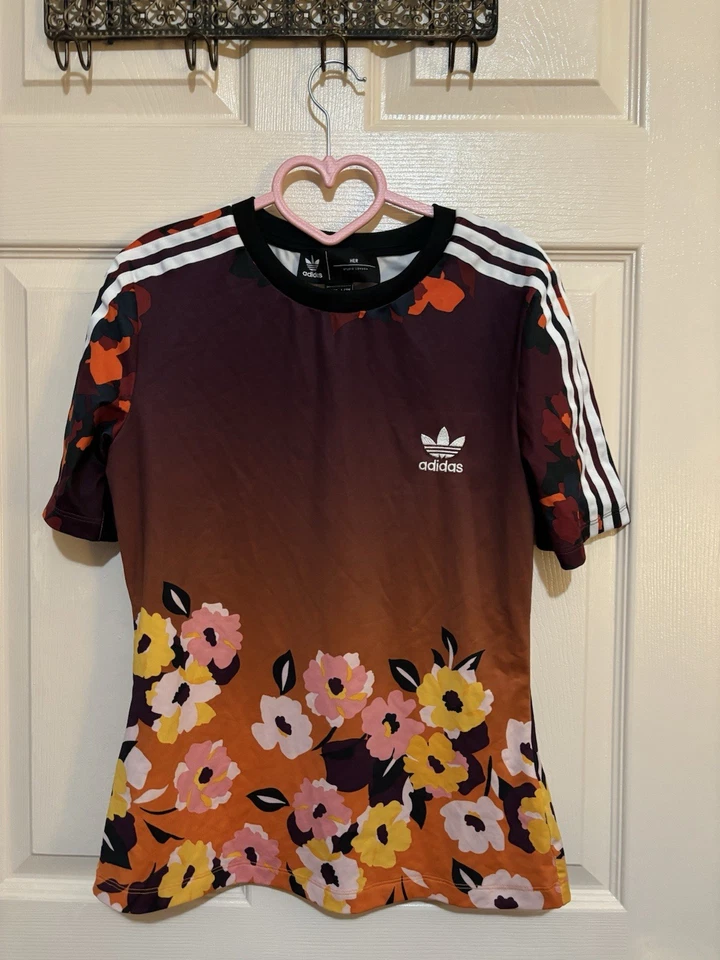 Camiseta Adidas Originals X Her Studio London Foto 2 de 4