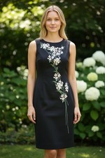 Carolina Herrera Sleeveless Sheath Dress Size 4 Made In Italy