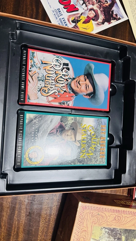 The Roy Rogers Deluxe Collector’s Edition Box Set SEALED RARE! VHS, CD, Poster! - Image 3 of 4
