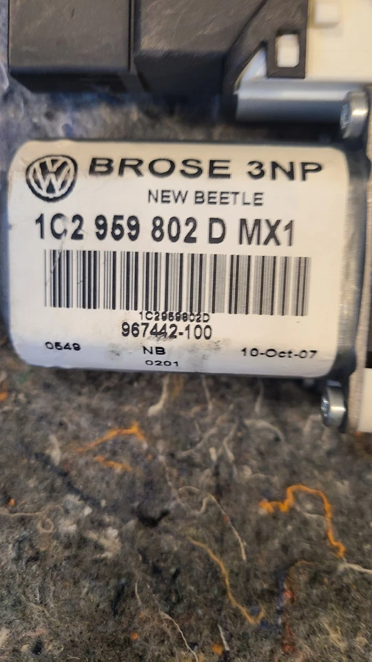 03-10 VW New Beetle Left Driver Window Regulator Motor OEM - Image 3 of 3