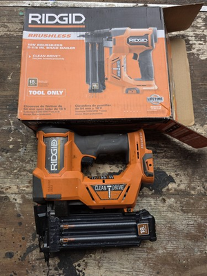 #ad RIDGID 18V 18 Gauge 4Ah Brushless Brad Nailer Orange R09891 $65.00