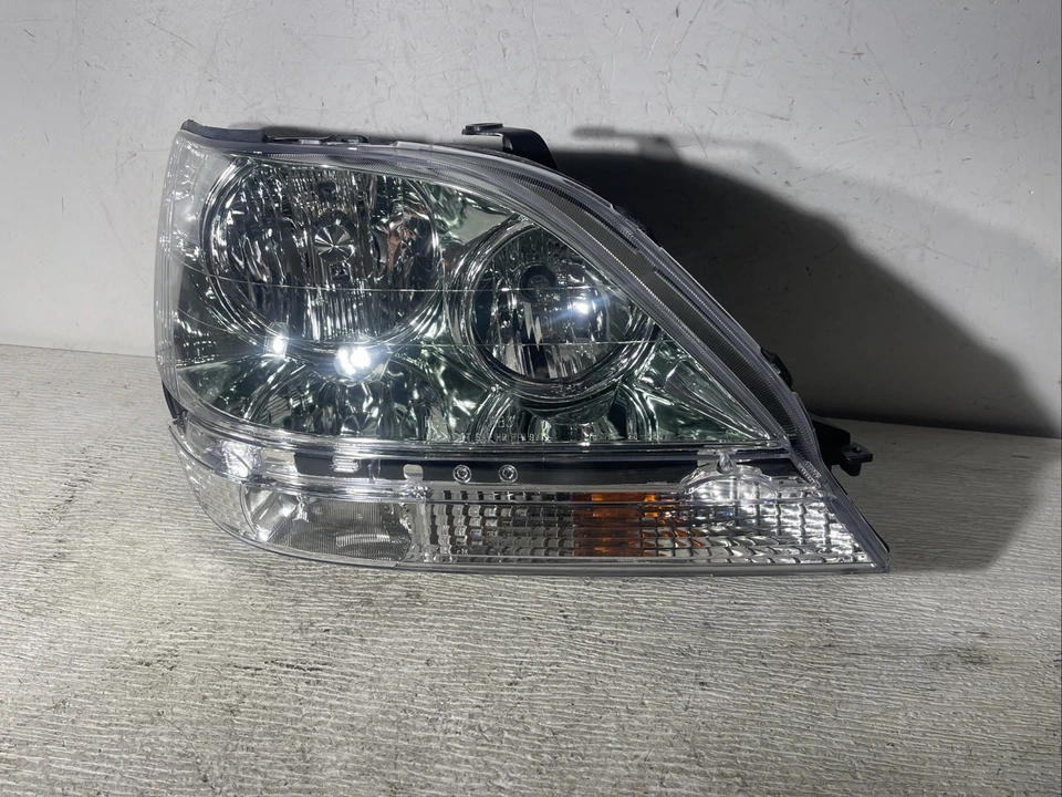 Faro halógeno TYC 2001-2003 para pasajero derecho Lexus RX300 20-5807-90 Foto 3 de 4