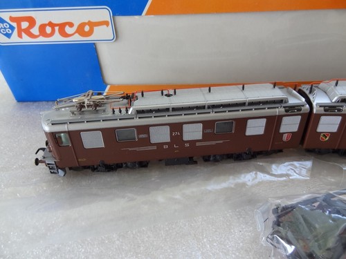ECH Ho ROCO LOCO BLS ARTICULEE TYPE Ae 8/8 SUISSE EN BOITE REF 63880 - Foto 2 di 11