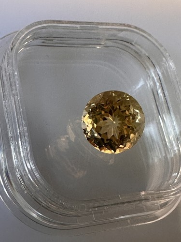 3.85ct Centuple Champagne Natural Gemstone. - Picture 22 of 24
