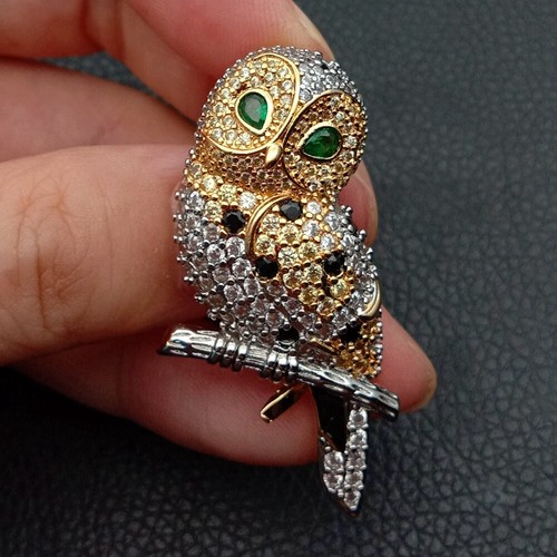 Owl Cubic Zirconia 24 K Gold Plated Brooch Pin - Bird CZ Brooch Animal Jewelry - Picture 2 of 6