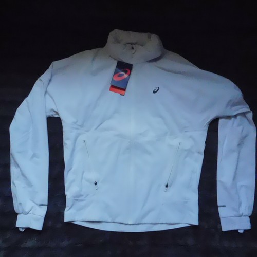Asics Small Women's Light weight jacket. NWT. Brilliant white. - Picture 7 of 9