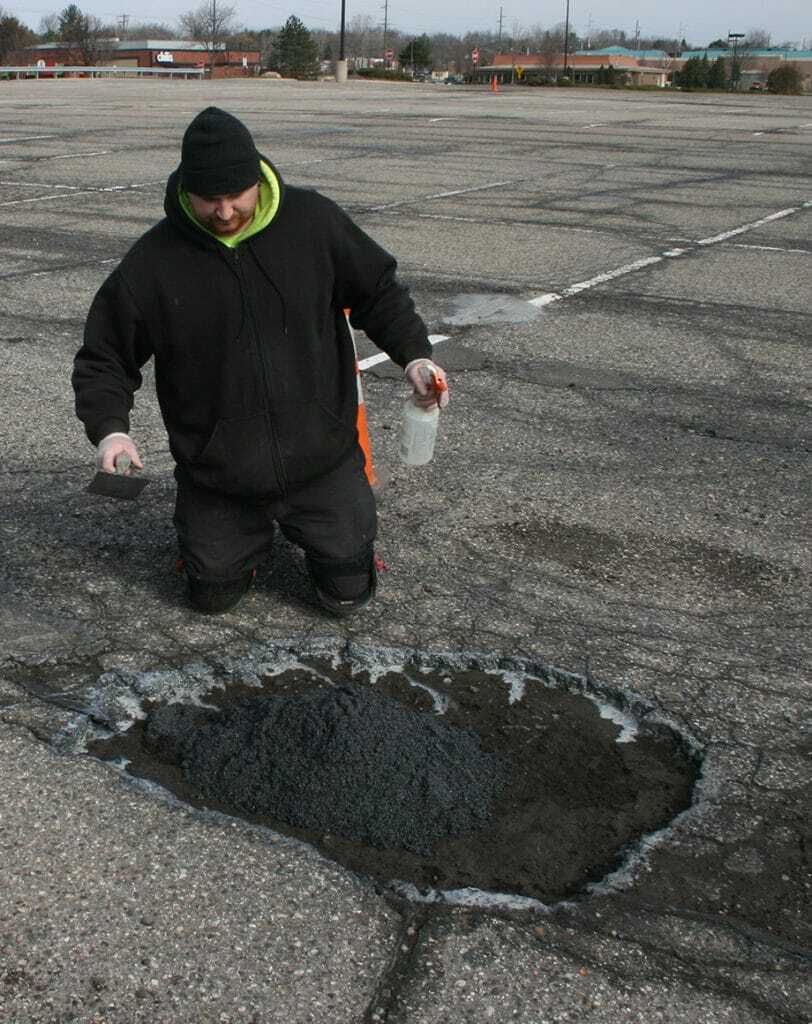 Performance PavePatch Permanent Concrete/Asphalt 1 Gallon 8sq. ft