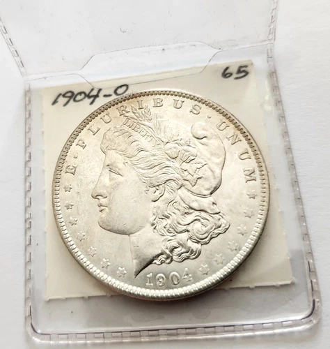 1904-O- MORGAN DOLLAR -- 90% SILVER COIN -- A VERY nice Morgan!!