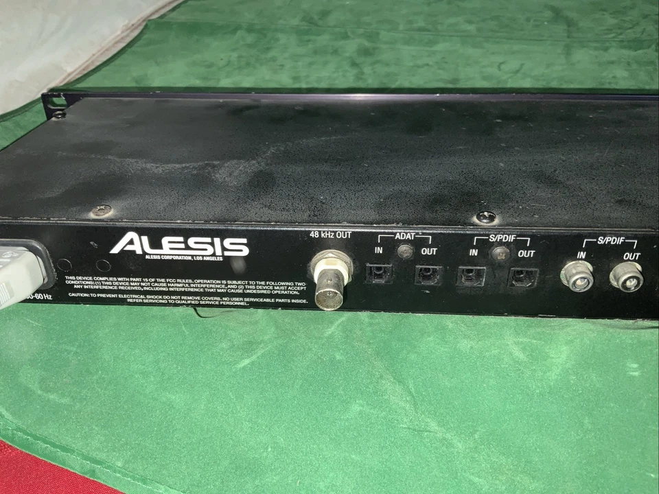 Alesis AI-1 ADAT to AES/EBU & S/PDIF Digital Interface and Sample Rate Conv - Image 3 of 4