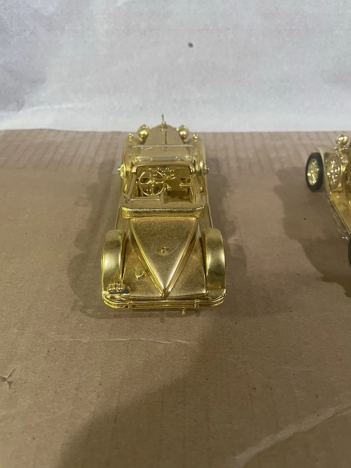 1930’s Gold Colored Diecast Model Cars. Road Signature. 1931 Model A - Image 4 of 4