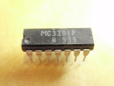 Circuit Intégré Motorola MC3301P - DIP 14 Broches - Neuf (stock Ancien, Quelques Traces)