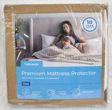 Linenspa Premium Mattress Protector / White / Twin Size
