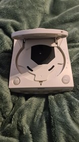 Sega Dreamcast Console (not working, does not power on, needs repair)