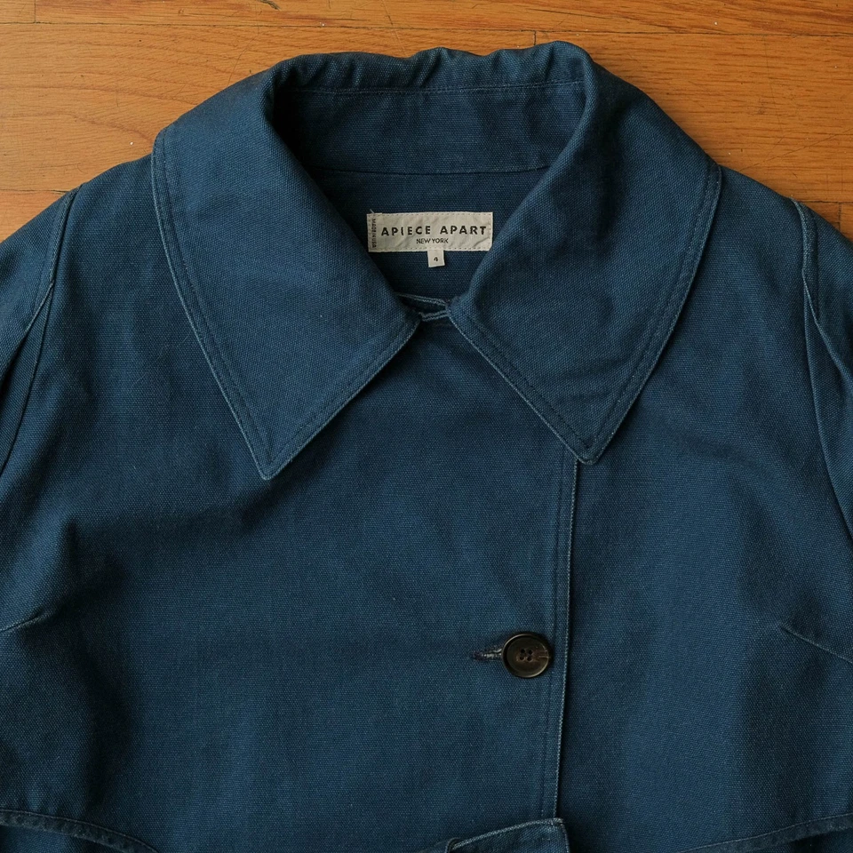 Chaqueta de trinchera corta APIECE APART Alethea en índigo para mujer talla 4 Foto 2 de 4