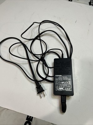 Power Adapter AC DC 6330 15Vdc DC15V 15V 3.0A 3A Toshiba PA2450U UA0423P02