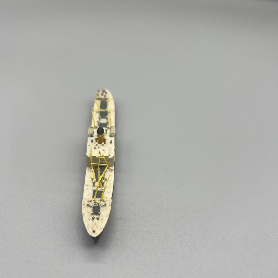 Mercator M582 • Carguero alemán Huascarán Segunda Guerra Mundial • Modelo de línea de flotación • Escala 1:1250  Foto 3 de 4