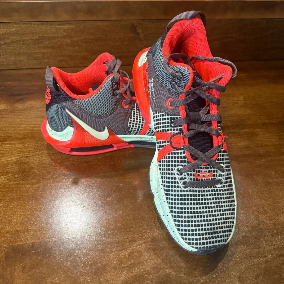 Nike LeBron Witness 7 EP Black Crimson Alligator | eBay display picture 1