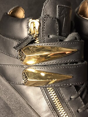 $1,000 GIUSEPPE ZANOTTI UNISEX SWAROVSKI CRYSTAL SNEAKERS SHOES 7 $1,000 GIUSEPPE ZANOTTI UNISEX SWAROVSKI CRYSTAL SNEAKERS SHOES 7