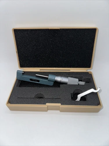 MITUTOYO 1-2" HUB MICROMETER NO. 147-352 0.001" W/ CARBIDE TIPS AND RATCHET STOP