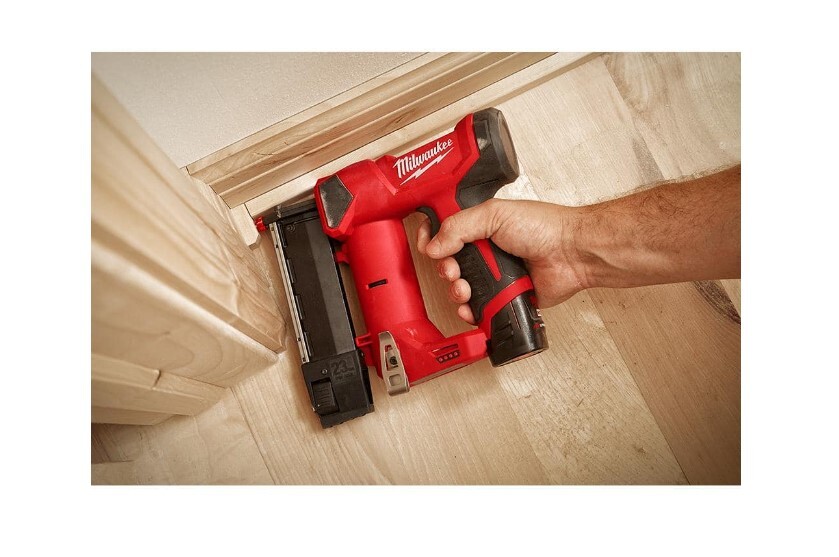 Milwaukee 254021 M12 12Volt 23Gauge LithiumIon Cordless Pin Nailer