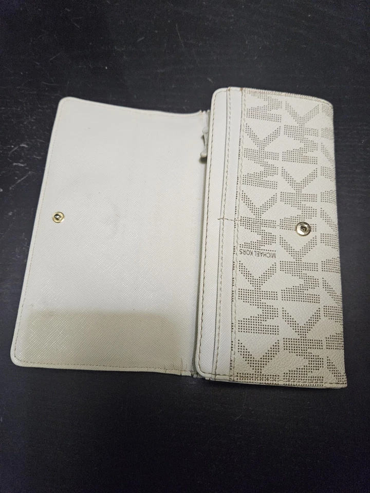 Michael Kors Envelope Wallet With Logo Faux White Leather - Image 3 of 4