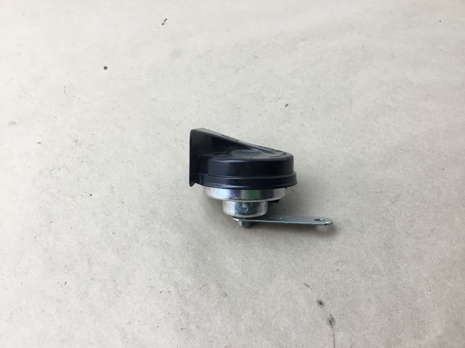 McLaren 720S 720 2018 Right Passenger Air Horn High Electric Unit 17 - 20 ;$8