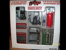  Shop Tool set Welder, compressor, box, tanks, engine stand, etc...1:18 GMP 9010