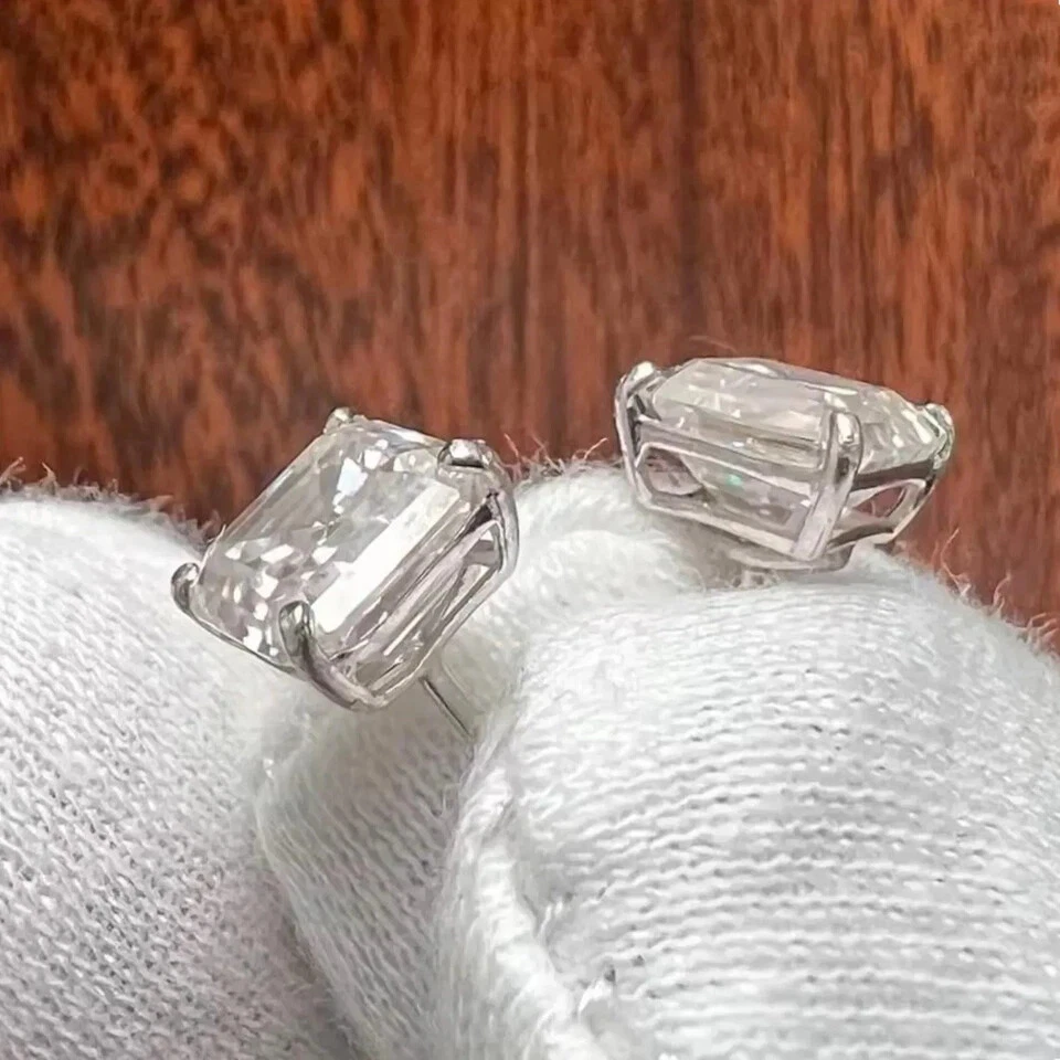 RARE Certified 10 Ct White Diamond Solitaire Earrings, 925 Silver -Great Shine - Image 2 of 4