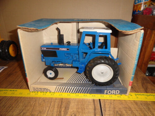 1/16 ford 8730 trattore giocattolo - Foto 1 di 5